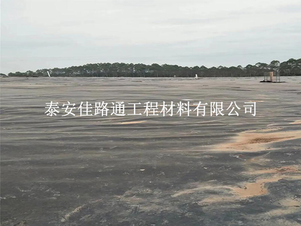 沼氣池黑膜運輸“三字訣”：穩(wěn)、護、查